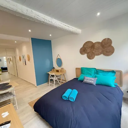 Spacieux Loft Coeur Vieux Apartment *